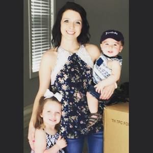 Meet your Posher, Lacey